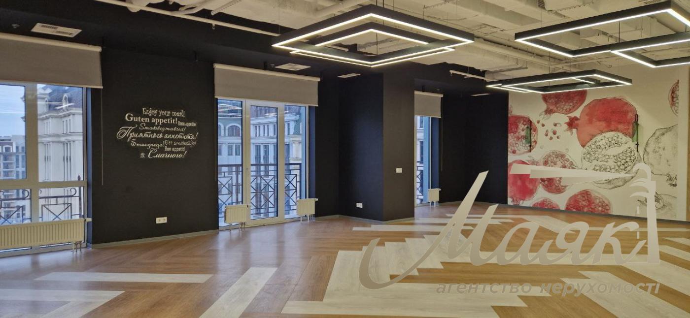 Rent Office 960 m2 in BC "Astarta", Naberezhno-Kreschatitskaya street, Podol.