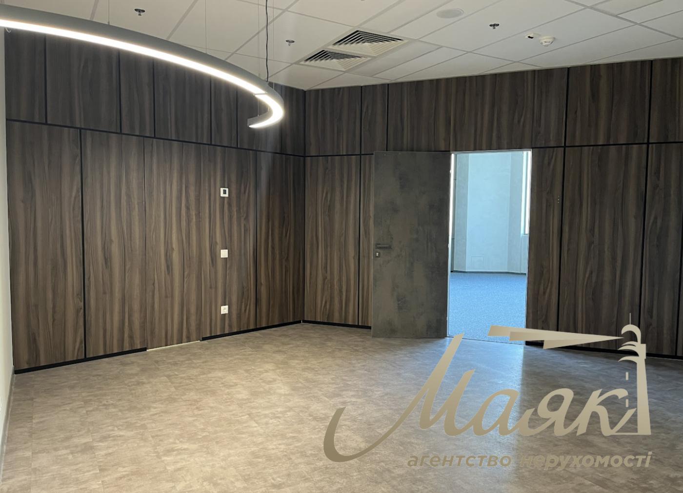 Оренда офісу в БЦ Сенатор 837м2 по вул.Князів Острозьких 32\2, Печерський район