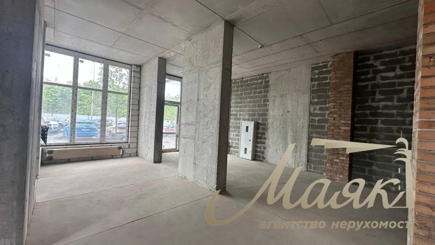 Оренда комерційного приміщення 99,1 м² в ЖК "Варшавський 2", вул. Крстерів, 14Б, Подільський район