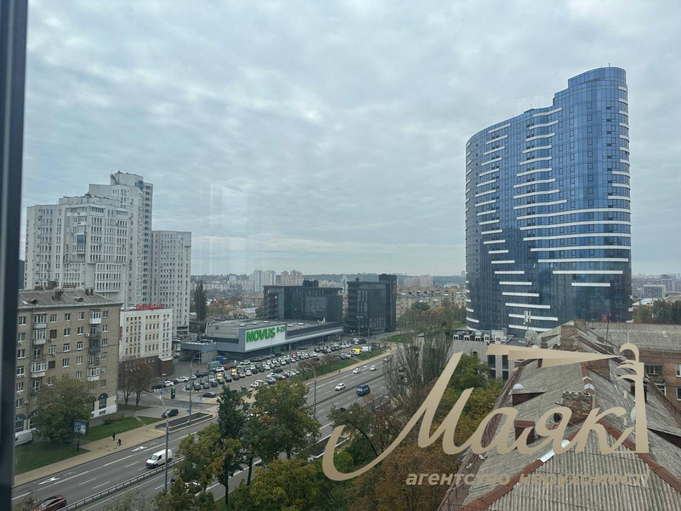 Оренда офісу 914м2 по вул.Міхновського, Звіринецька