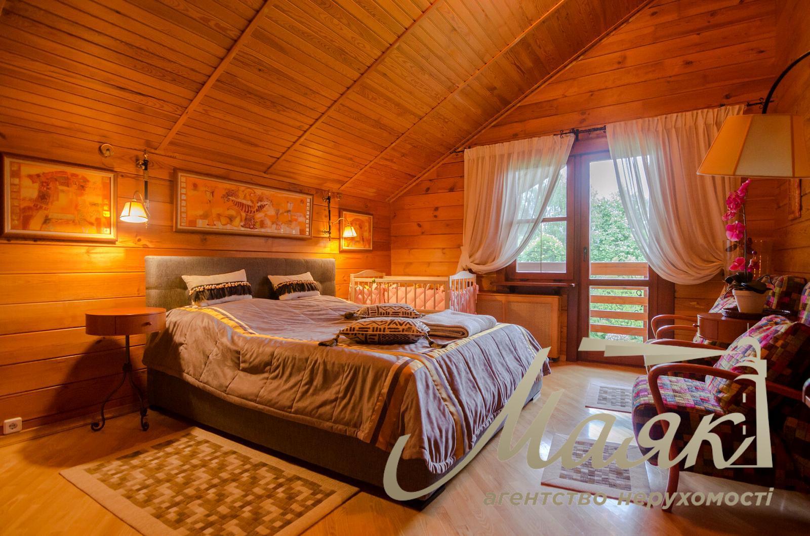 Оренда 2х-поверхового будинку 200 м² с. Нові Безрадичі (Романків), Новообухівська траса, Київська область, Обухівський район.