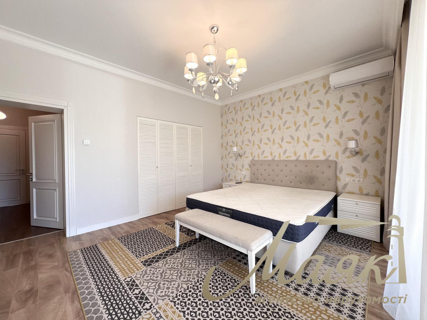 Rent 2-storey house 190m2, Goloseevsky district, Myshelovka