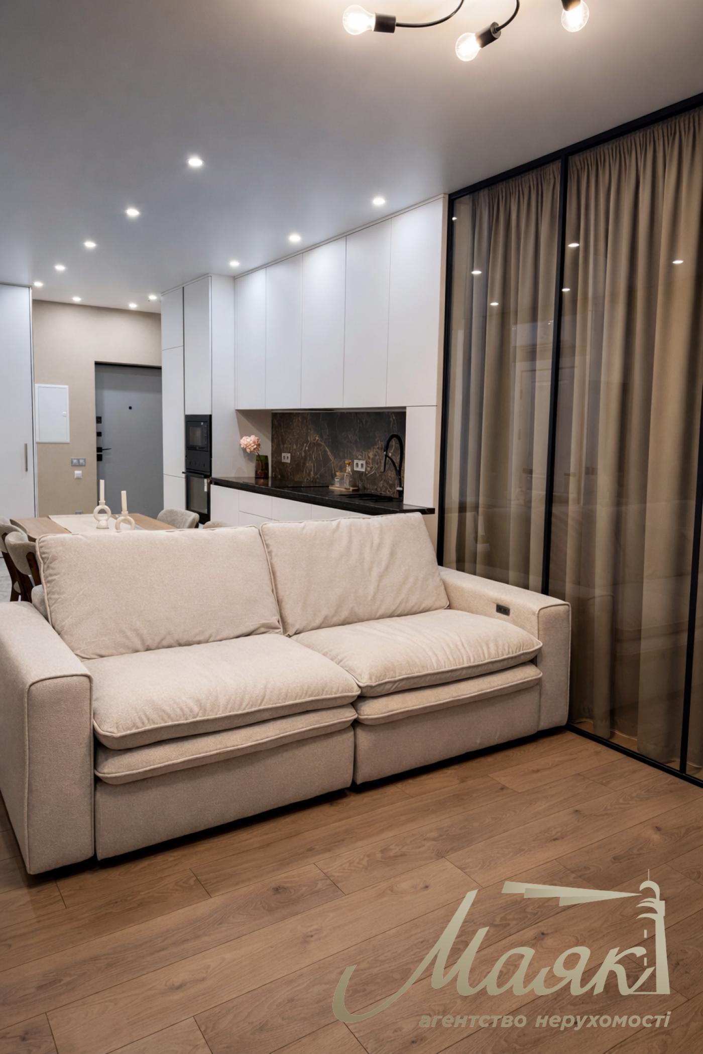 Продаж 3-х кімнатної квартири в ЖК Новопечерська Вежа