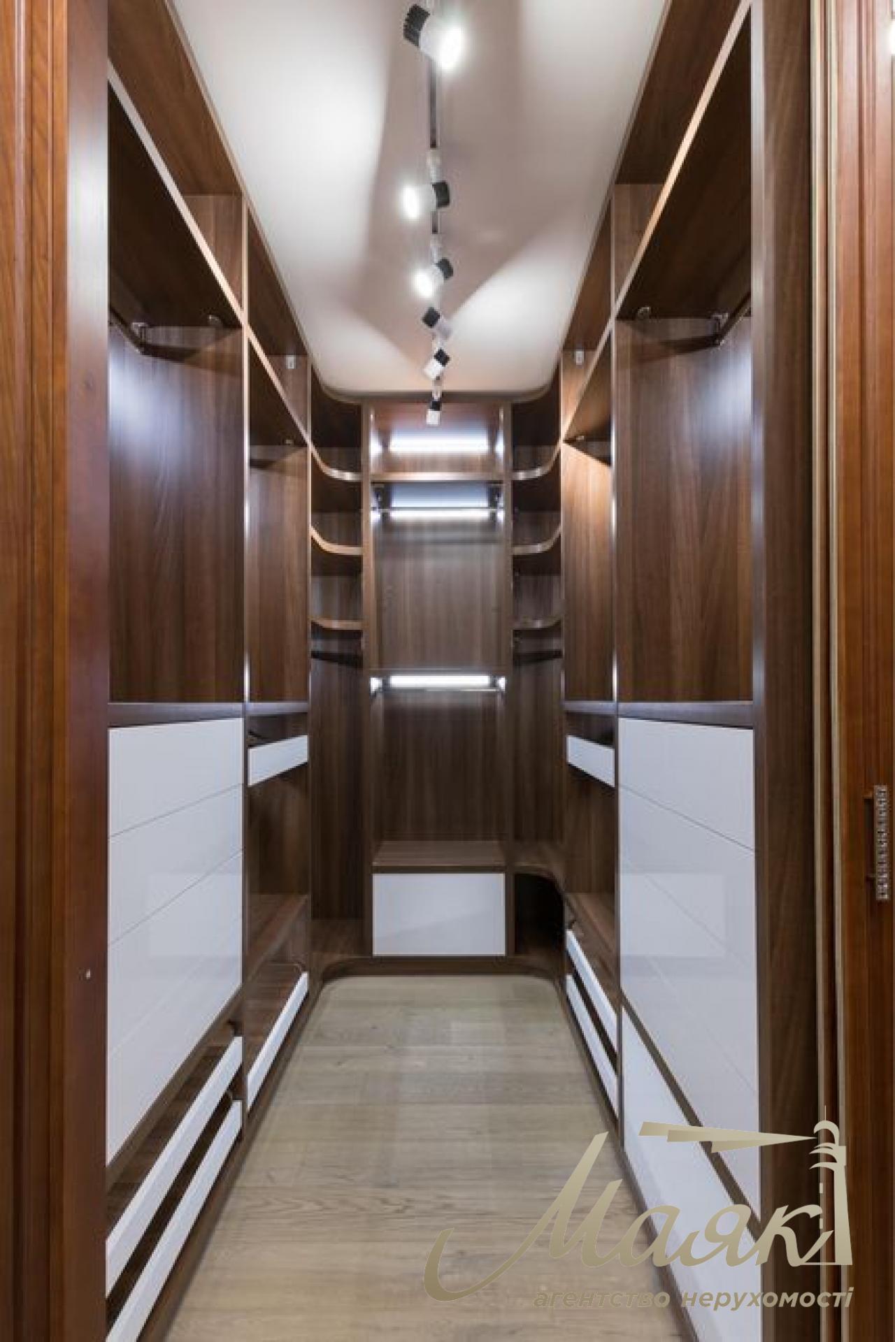 БЕЗ% Продаж 4 до квартири ЖК Златоустівський вул. Дмитрівська 75, 180м2, Шевченківський район