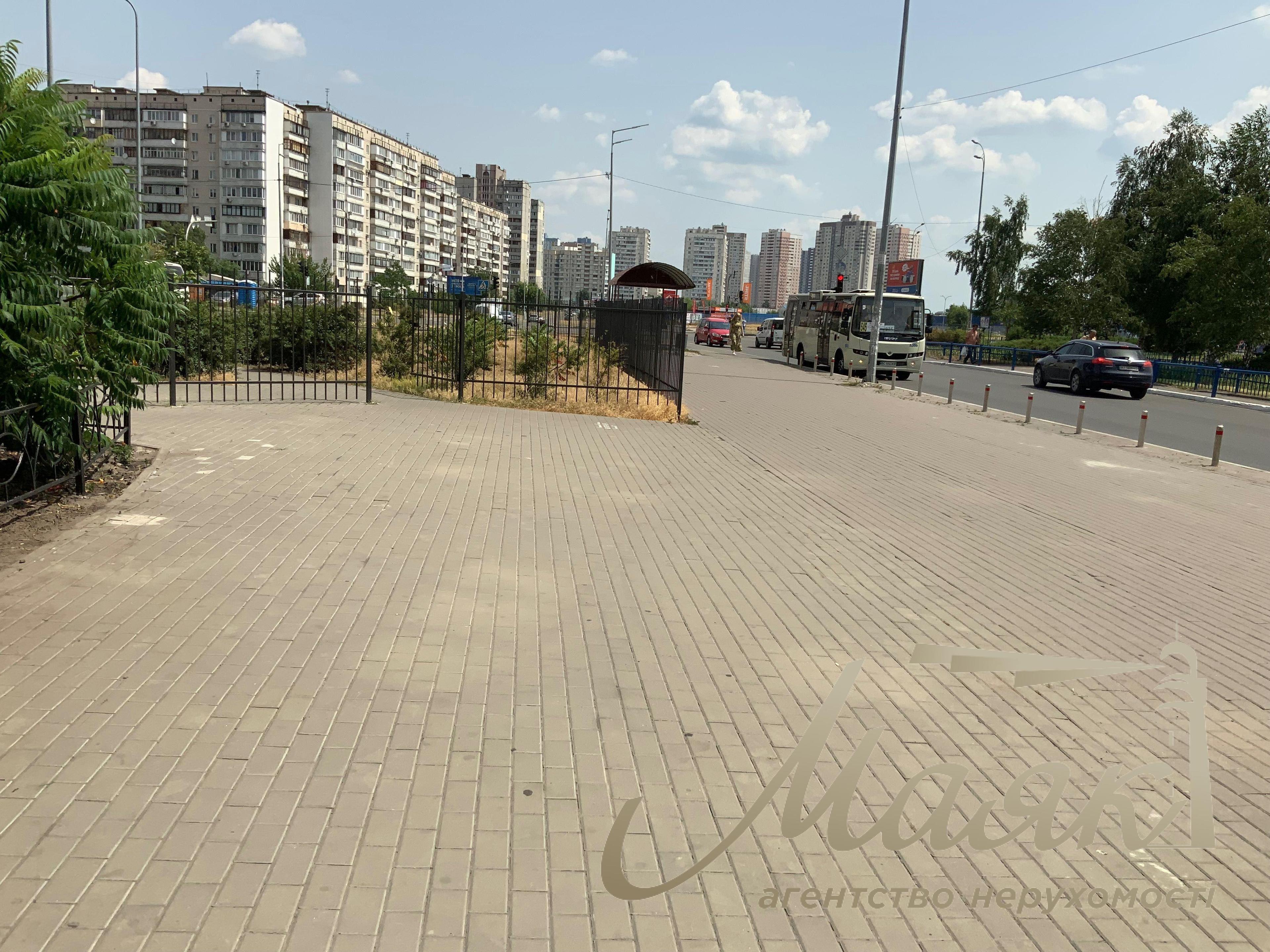 Rent of premises 89 m2 on Grigorenka street 17, Osokorki.