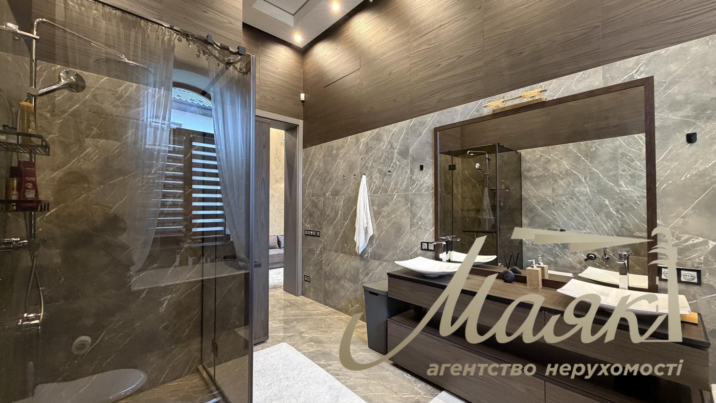 Оренда одноповерхового будинку 250 м² в с. Віта-Поштова в марокканському стилі, Київська область