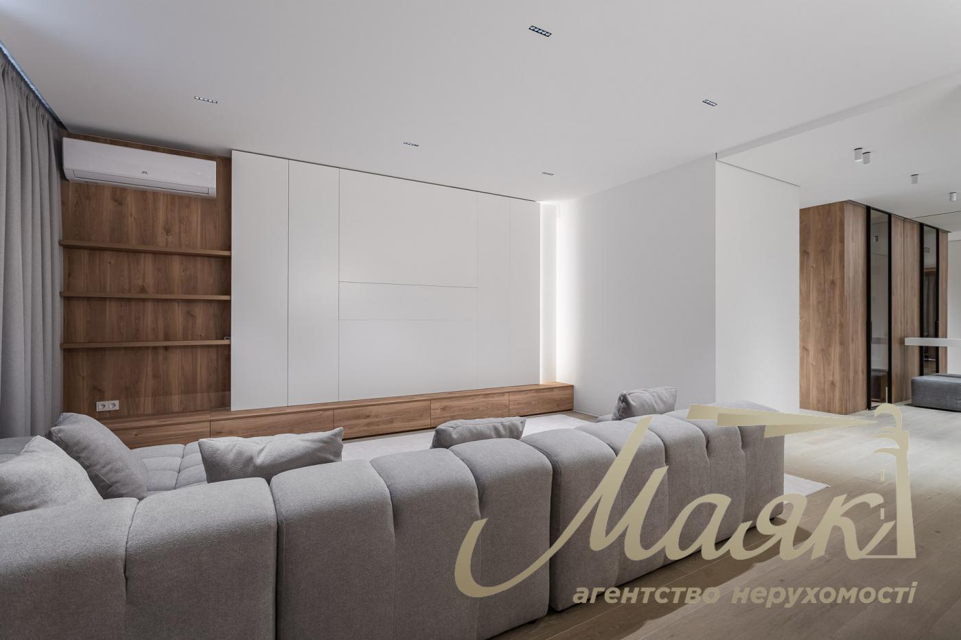 Продаж 4-кімнатної квартири ЖК Новопечерські Липки вул. Верхогляда (Верхогляда)