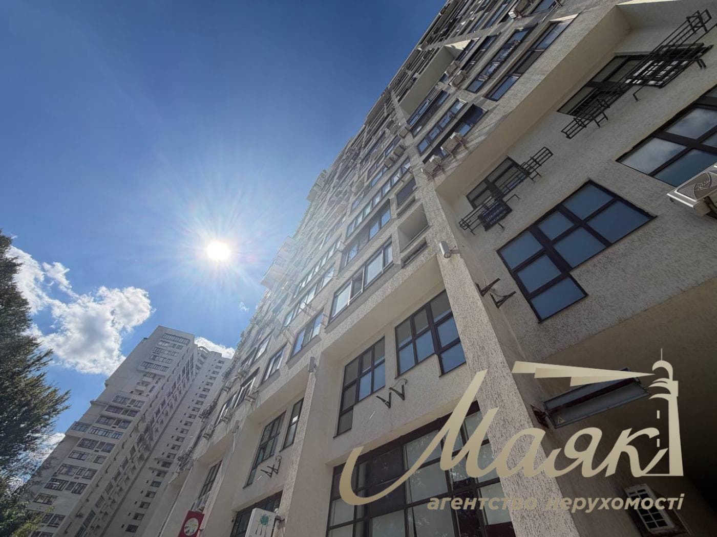 2-room apartment for rent in the Panorama residential complex in Pechersk, at 44-A Konovaltsa Street.