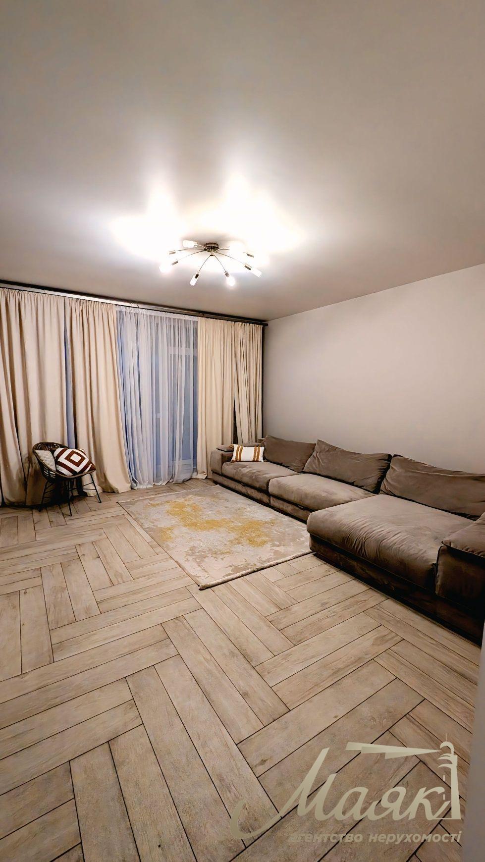 Продаж дуплексу 135м2 з ремонтом і меблями в центрі Петропавлівської Борщагівки