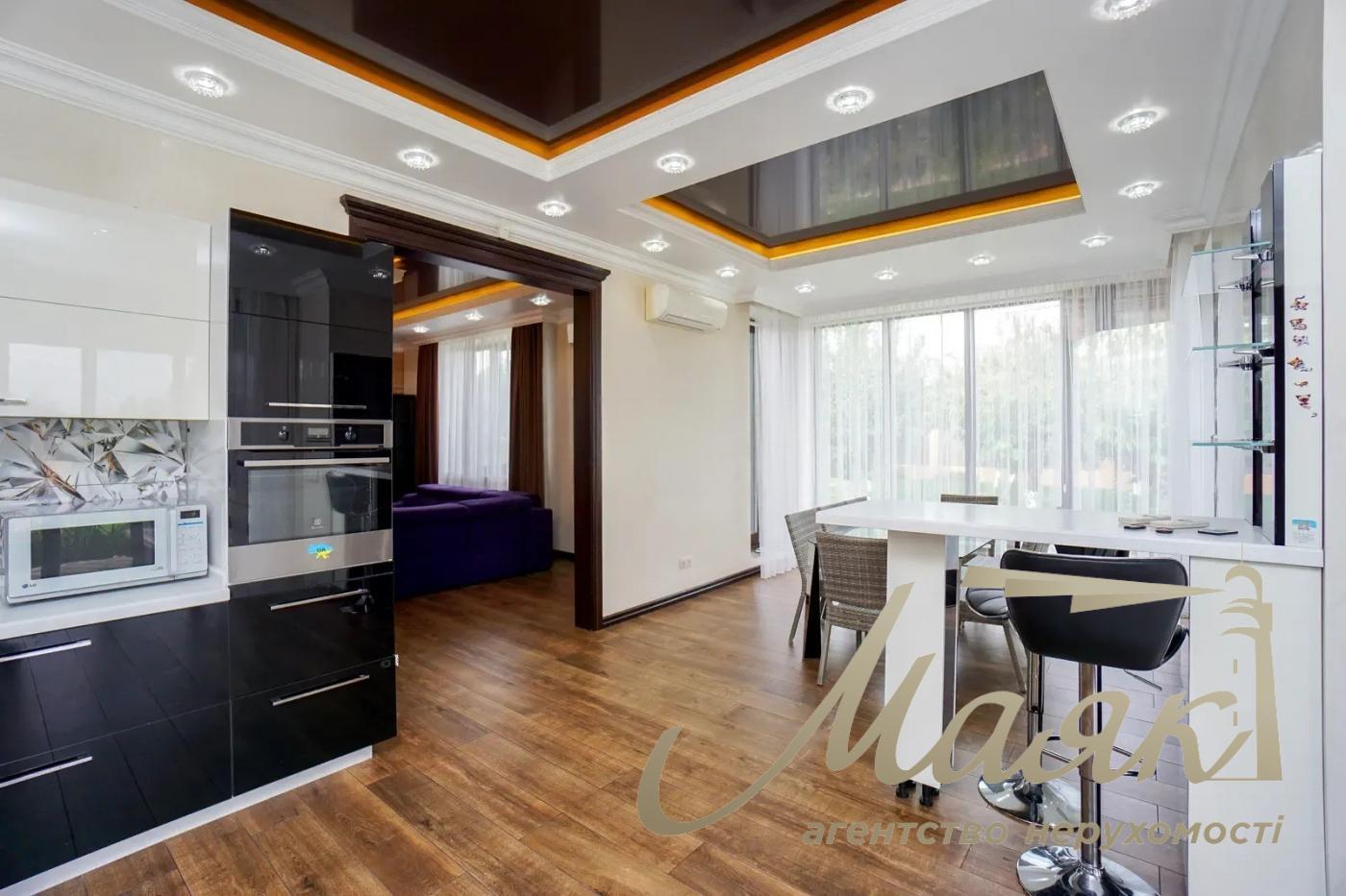 Продажа Дома 275м2 ул. Мечникова, Борисполь