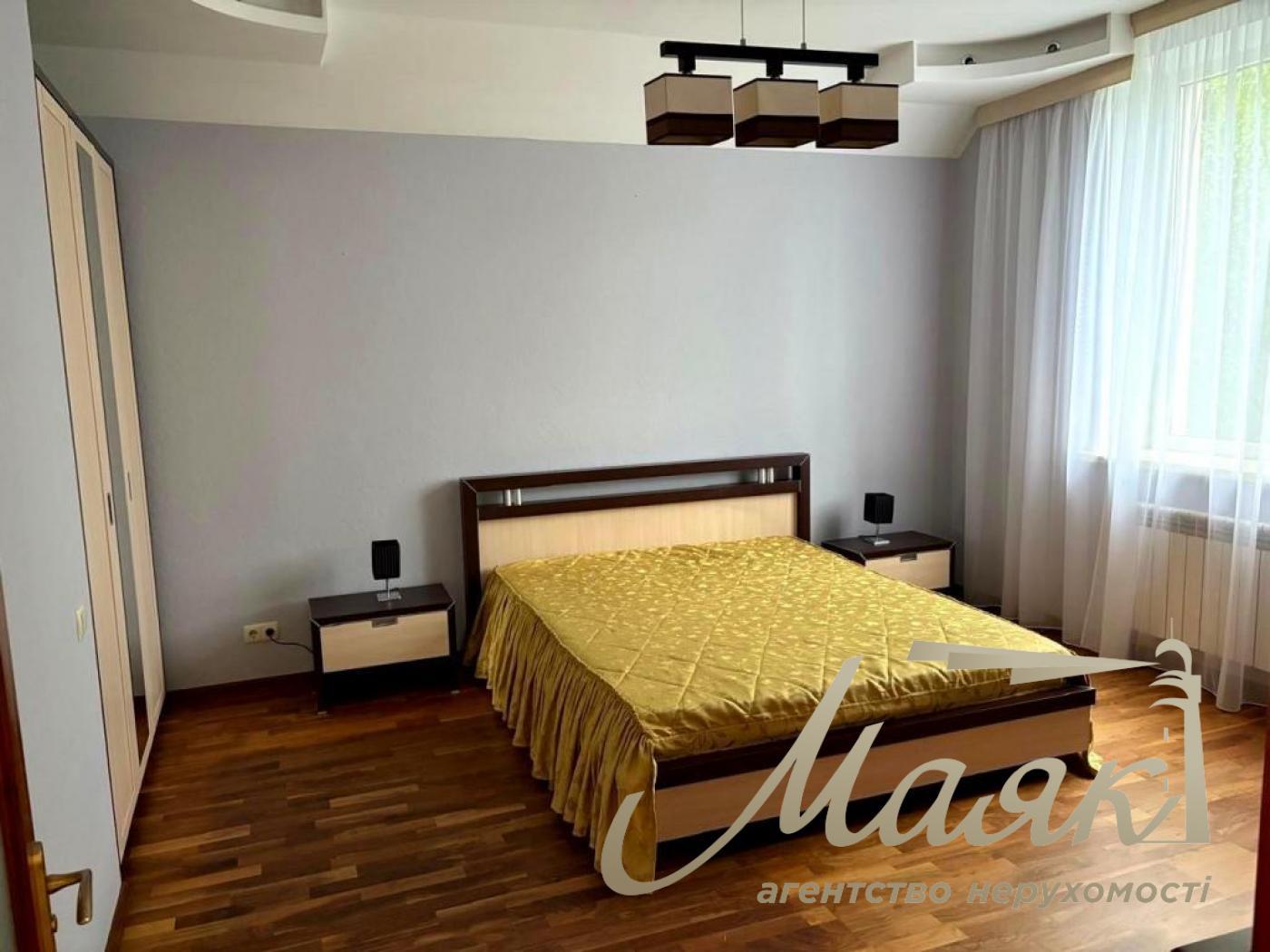 Продаж 2-поверхового будинку 220м2 з ремонтом і меблями в Гатному