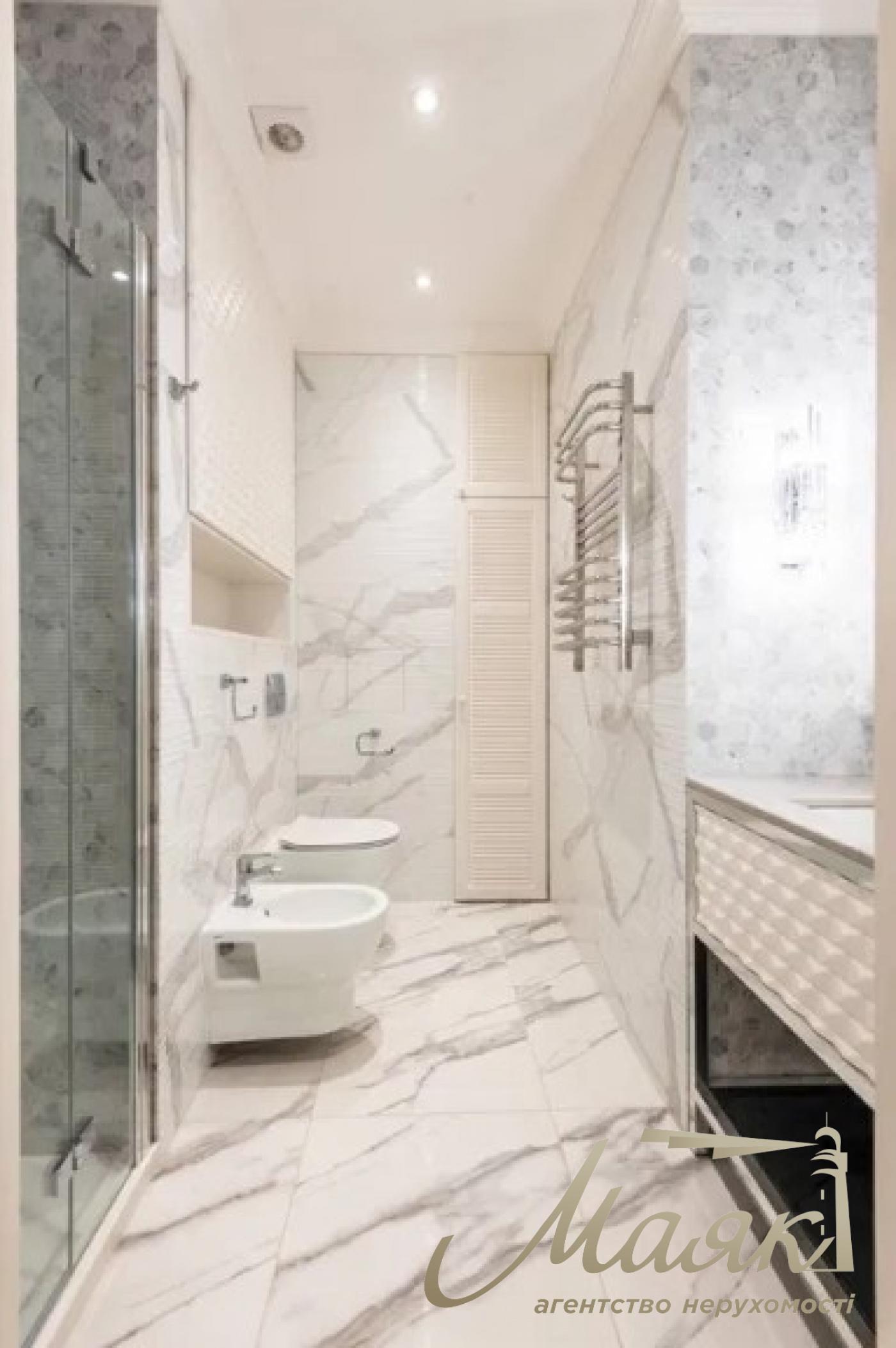 Rent 3-room apartment residential complex Lipska Vezha st. Institutskaya 18a