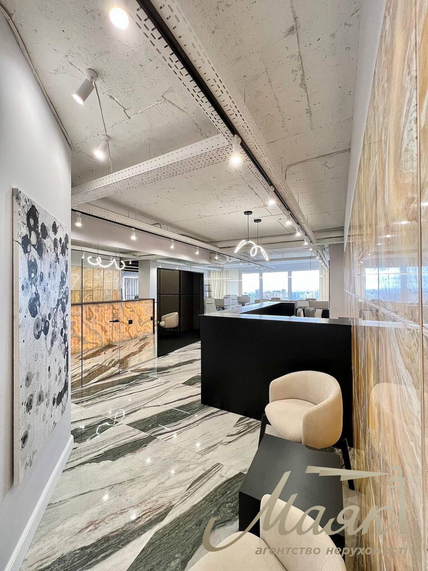 Sale of office with tenant Business Center Carnegie, Klovsky descent street