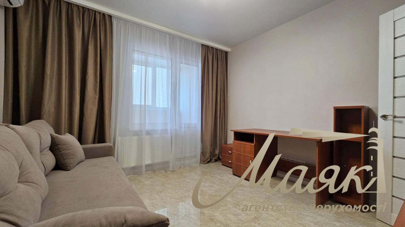 Аренда 3-х комнатной квартиры в ЖК Навигатор.