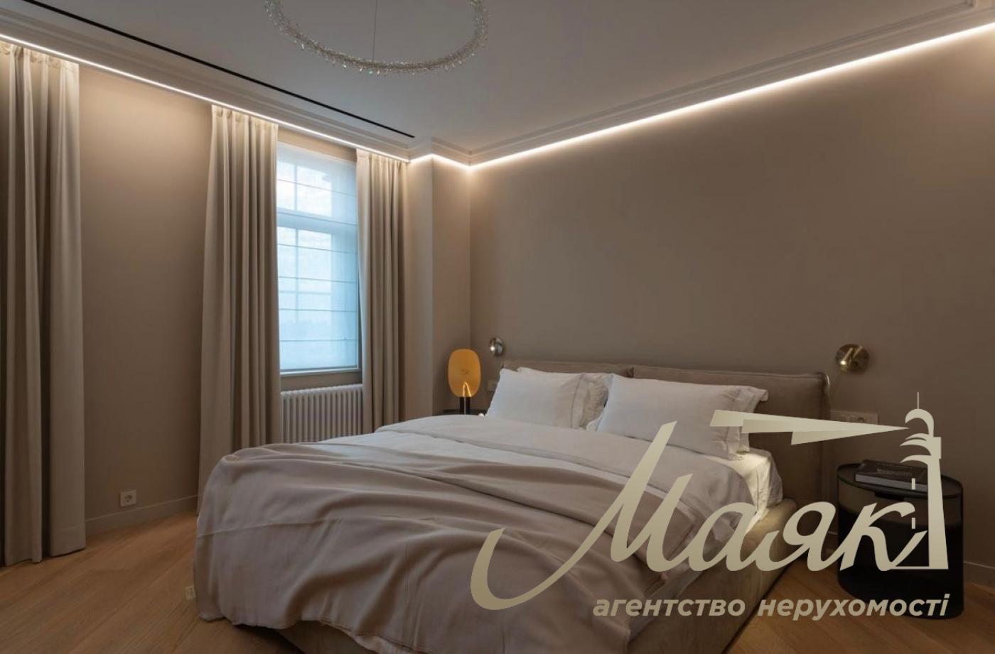 Продаж квартири в ЖК Да Вінчі, вул. Олеся Гончара 35, історичний центр Києва