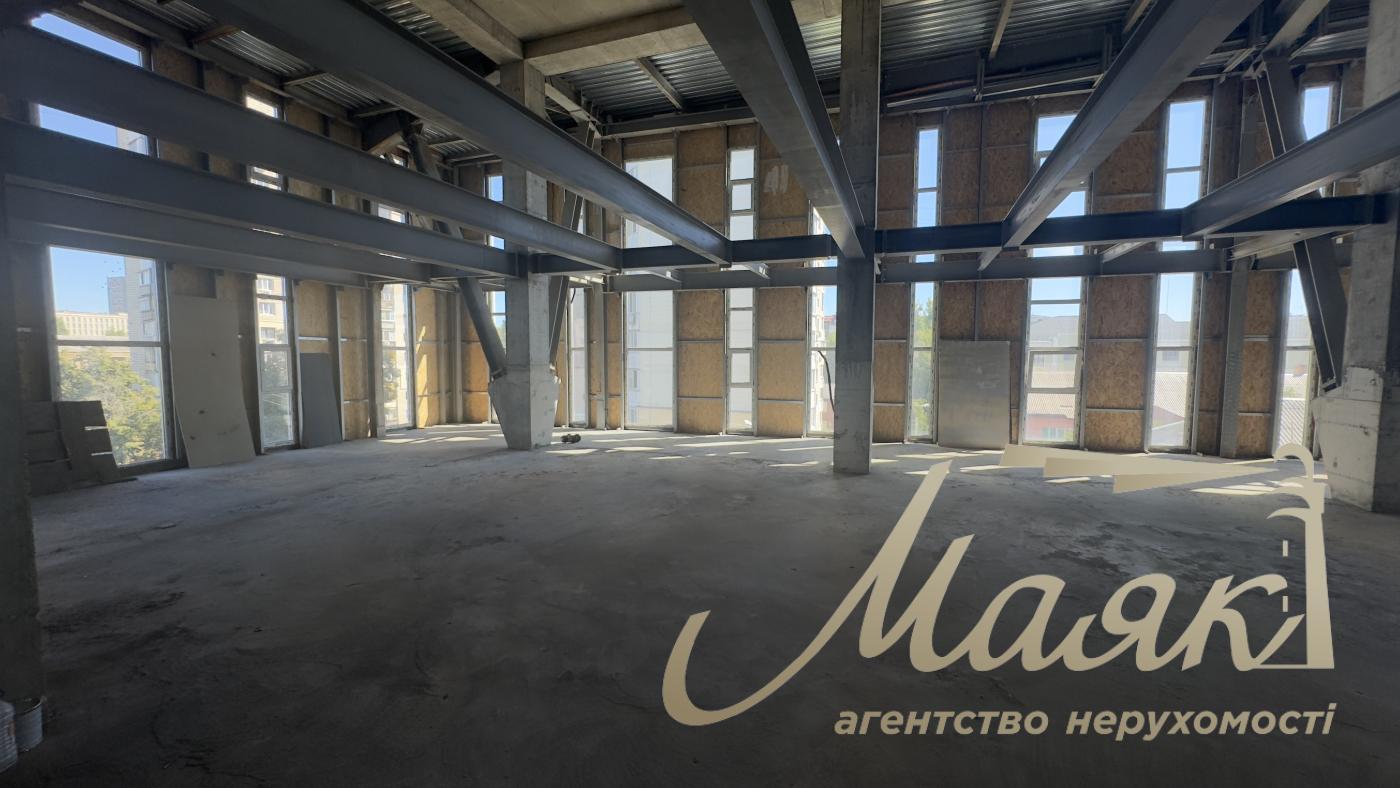 Office for rent 560 m2 on Grigory Kochura str., Solomensky district.