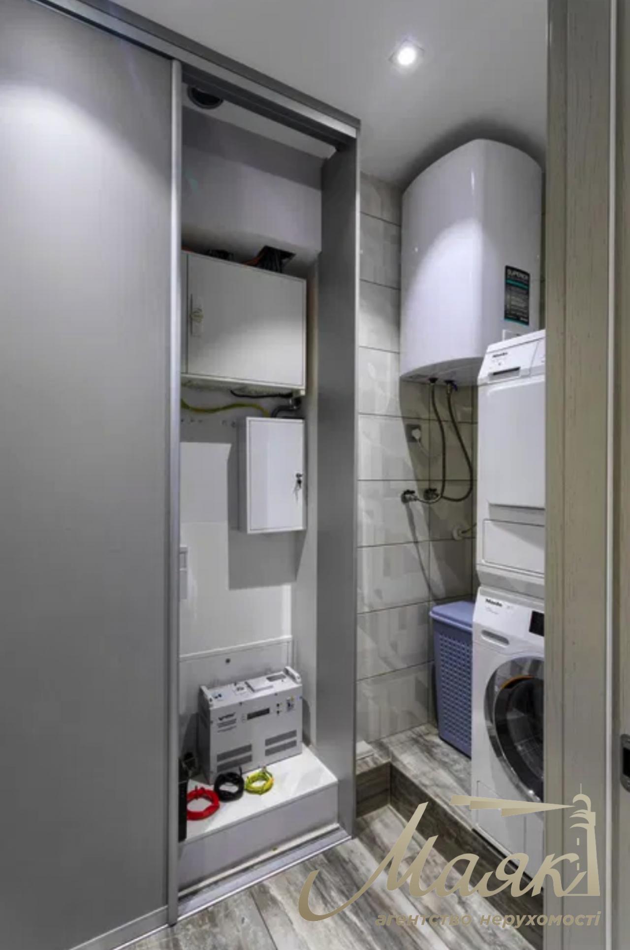 Sale of 3-room apartment Shota Rustaveli street