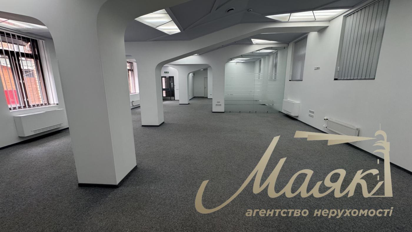 Аренда офиса 173,6 м2 в БЦ на Хрещатике, в самом центре Киева