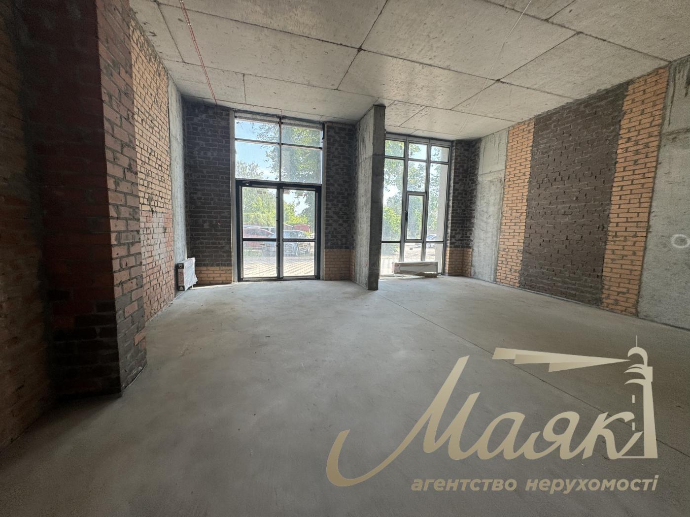 Rent of façade premises of 388 m² in the residential complex "Suchasny Kvartal", Otradny, Solomyansky district.