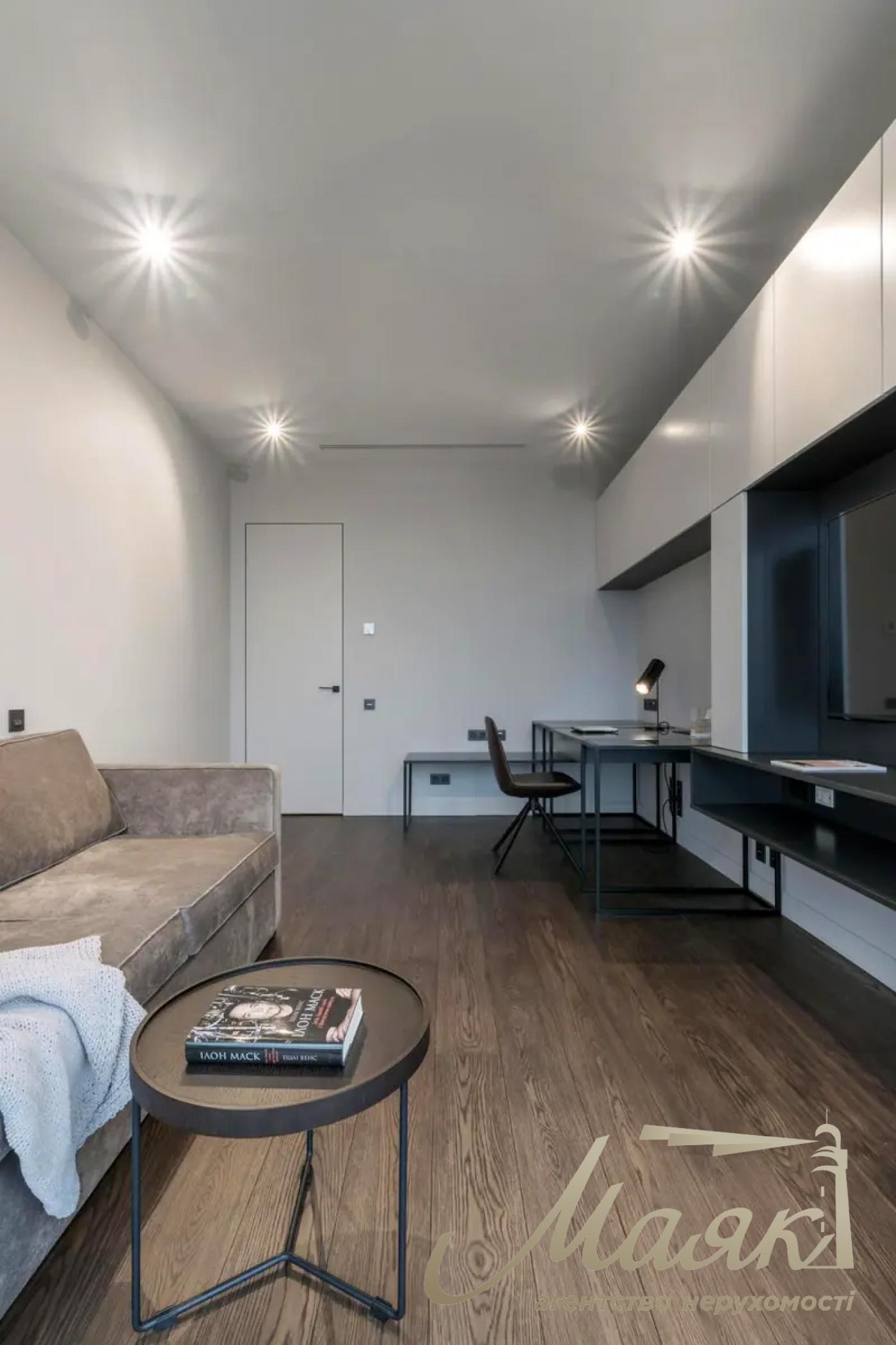 Продаж 4к. квартири 160 м у ЖК PecherSky, вул. Болсунівська, 2. Печерськ