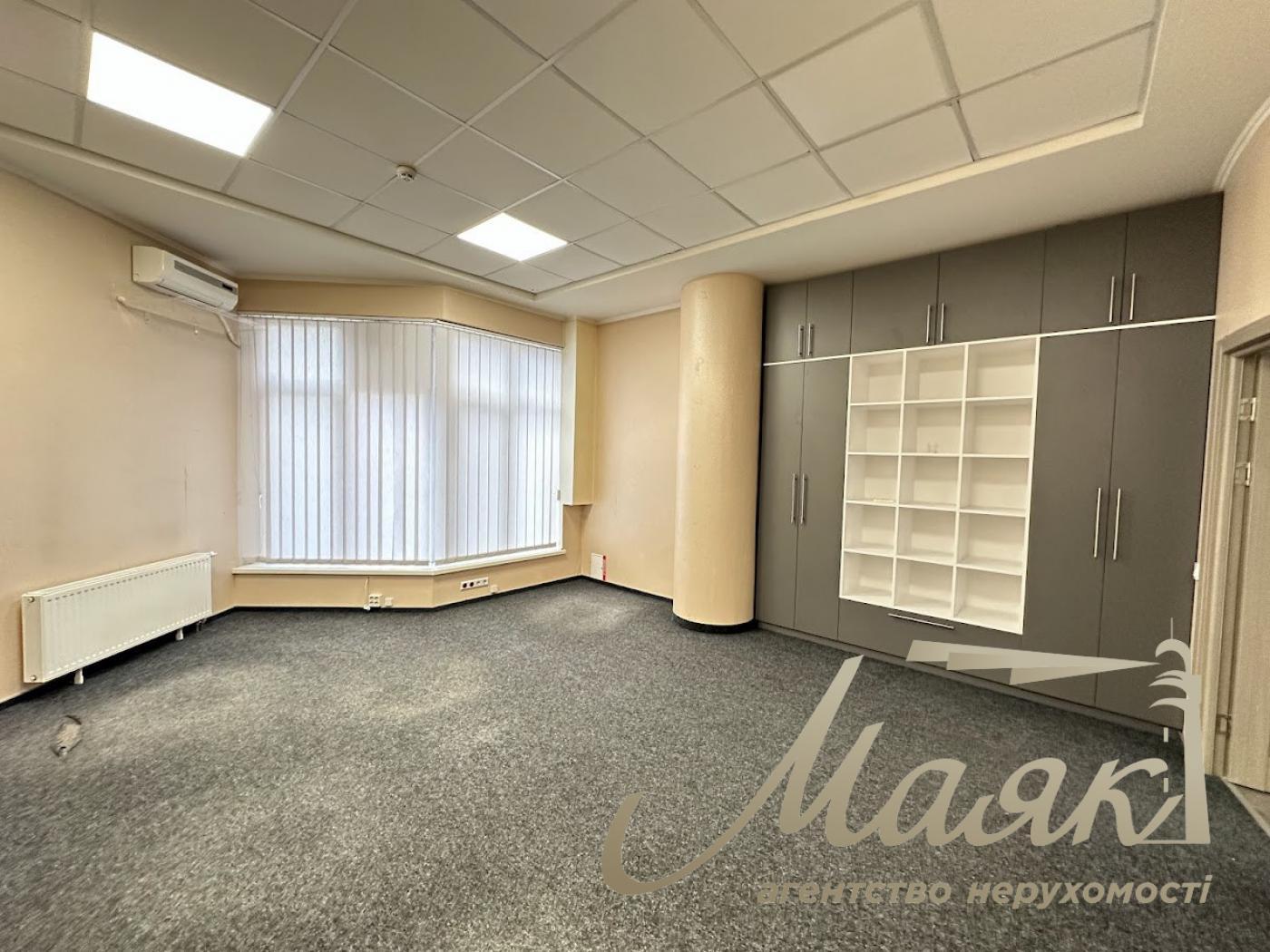 Аренда офиса 980м2 в БЦ Карнеги, Кловский спуск 7, Печерский район.