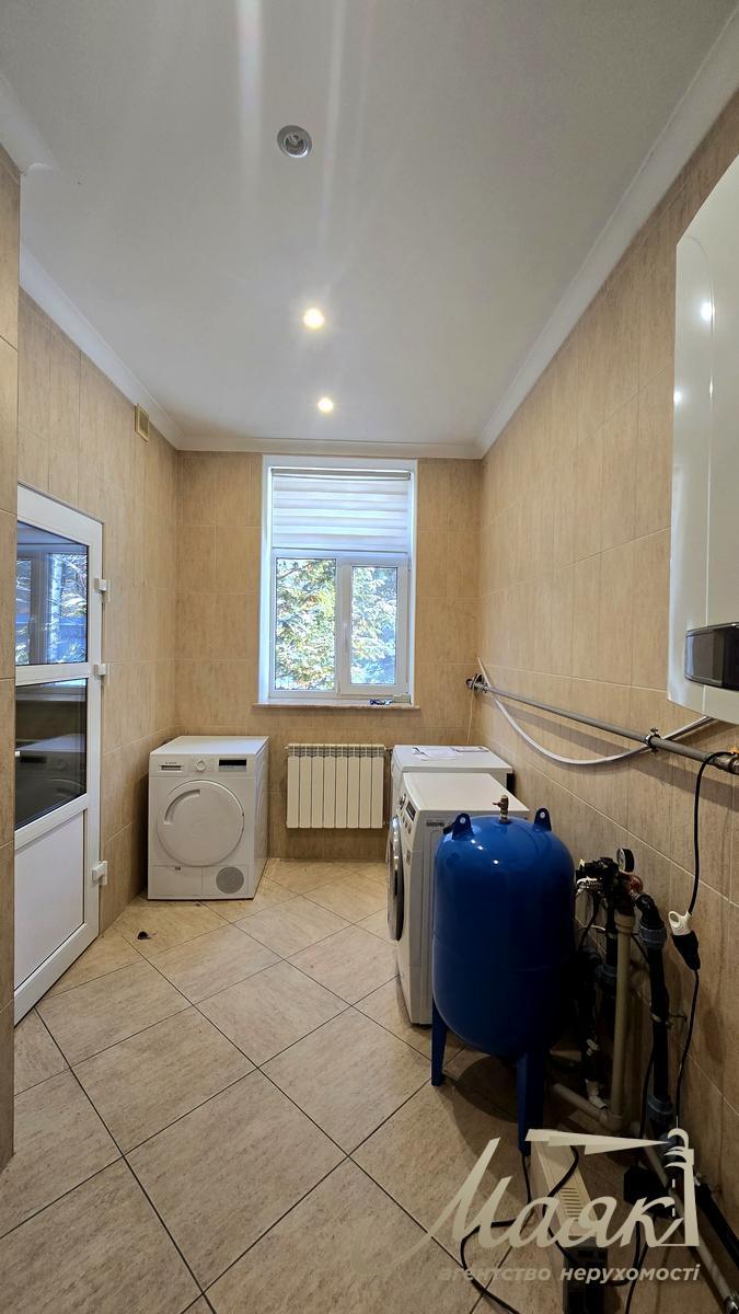 House for rent 400m2 in Kozina Koncha-Zaspa near Queen Country Club, Obukhiv direction