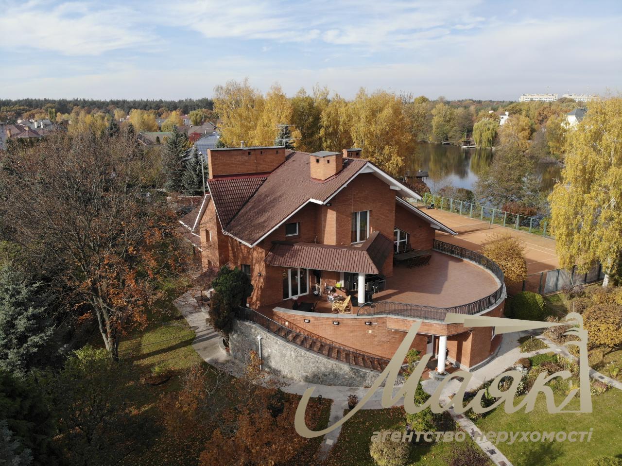 Sale of a house in the residential complex "Golden Gate", Kozin village.
