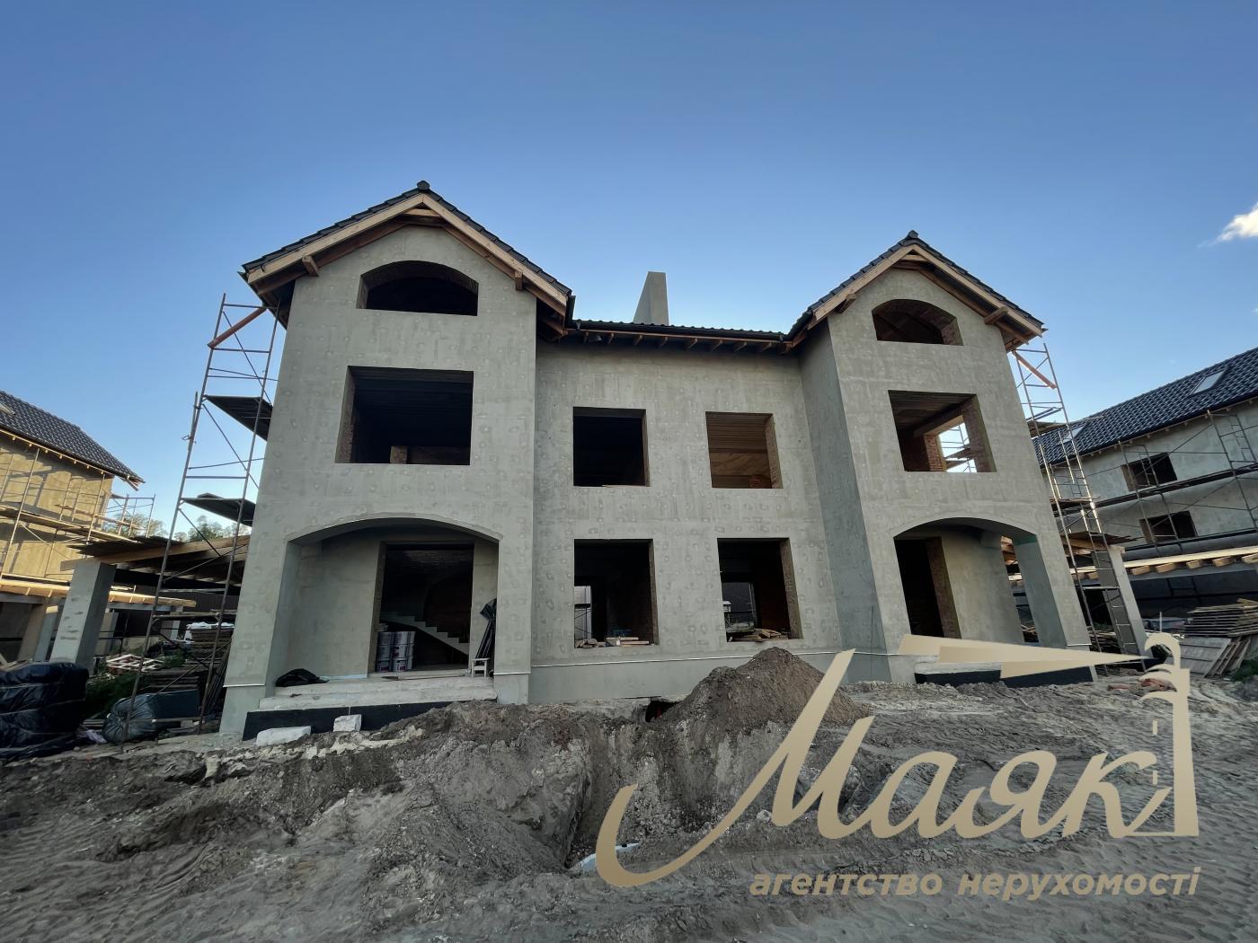 Продаж 3х-поверхового будинку вул. Бродівська, с. Чапаївка, Київ