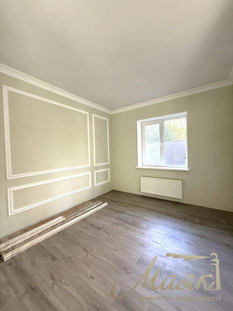 Продаж будинку в закритому КМ AlpenPark серед лісу