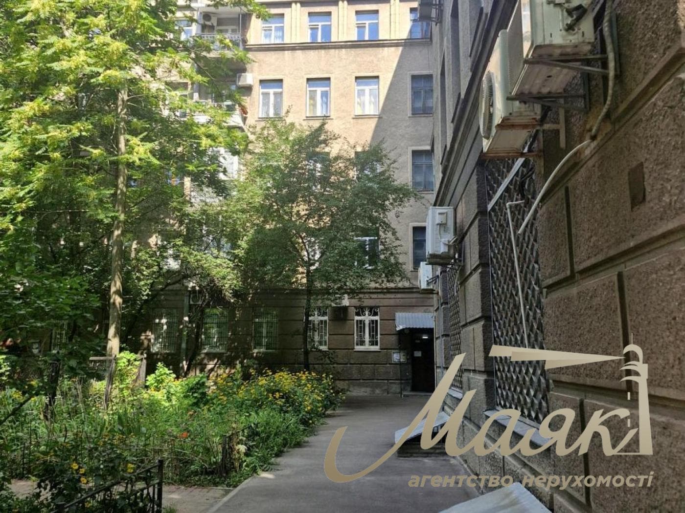 Оренда / Офіс / вул. Академіка Богомольця, Печерськ, Київ