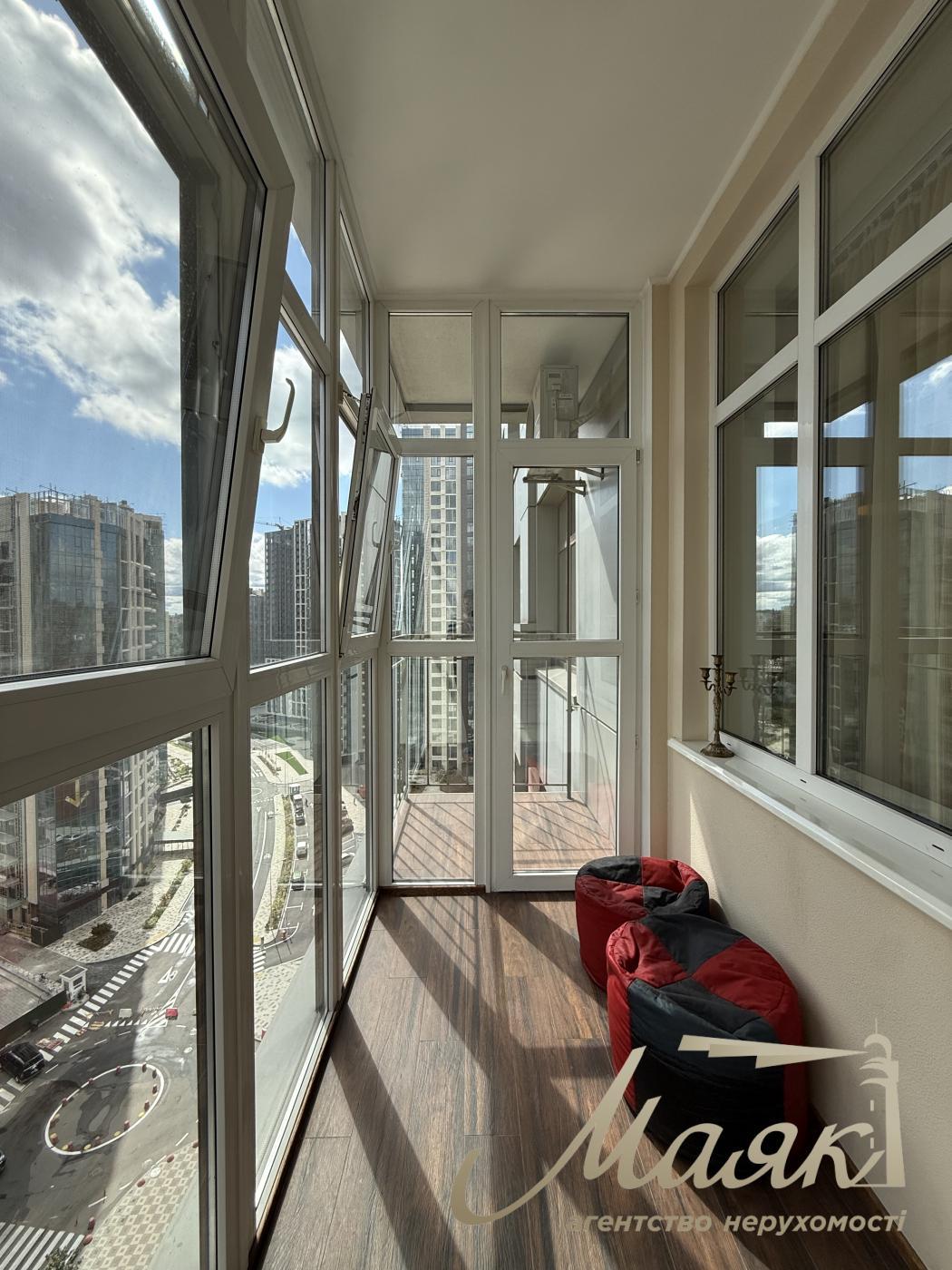 Rent 1-bedroom apartment 55 m² in LCD "Novopecherskie Lipki" str. Dragomirova, 20, 11th floor, Pechersk district, Kiev.