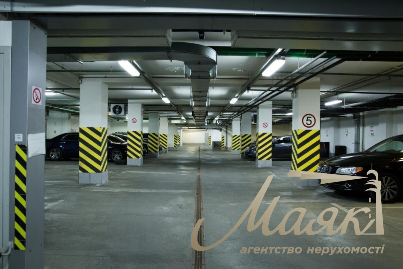 Оренда офісу 650м2 в БЦ Панорама по вул.Велика Житомирська 20, Золоті Ворота.