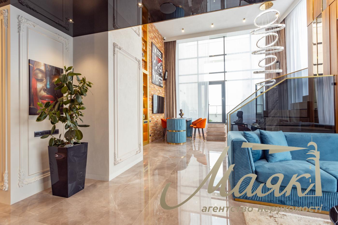 Продаж пентхауса 195 м² з терасою та дизайнерським ремонтом у ЖК Park Avenue VIP, Київ