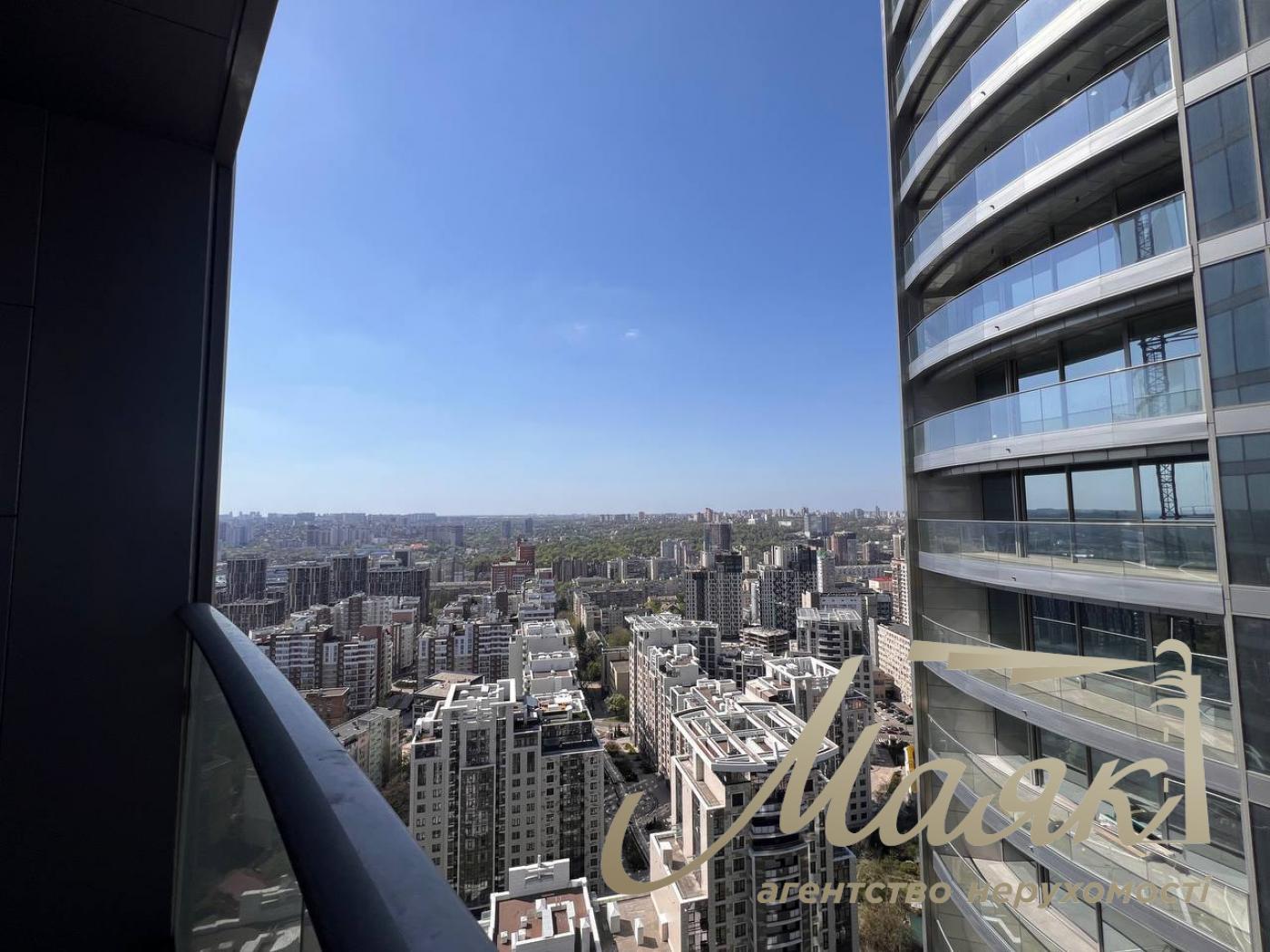 Продаж видової 1-ї кімнатної квартири, 63 м3 у ЖК Taryan Towers