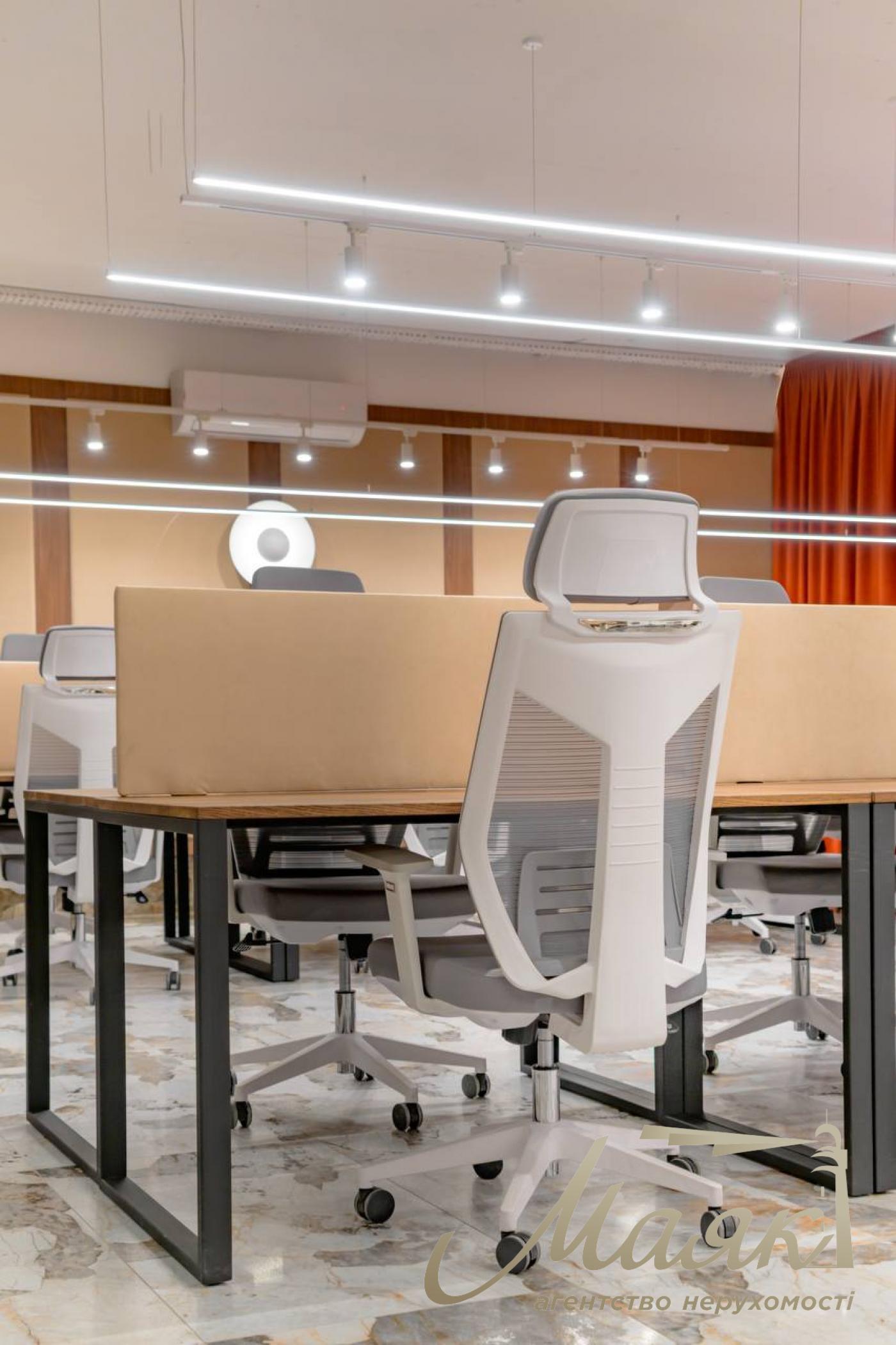 Аренда офиса ЖК Бульвар Фонтанов, ул. Ионна Павла ІІ