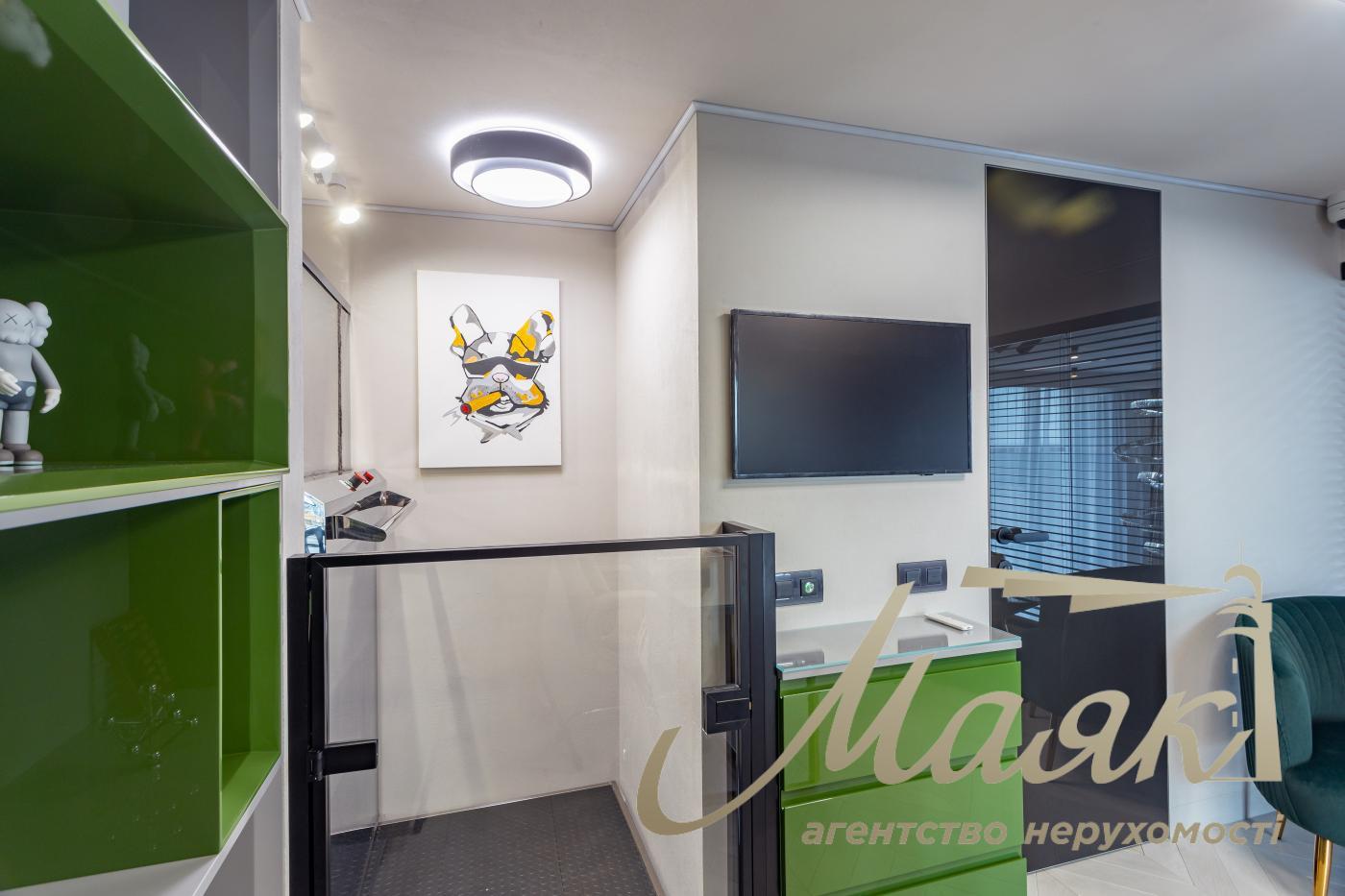 Продаж пентхауса 195 м² з терасою та дизайнерським ремонтом у ЖК Park Avenue VIP, Київ