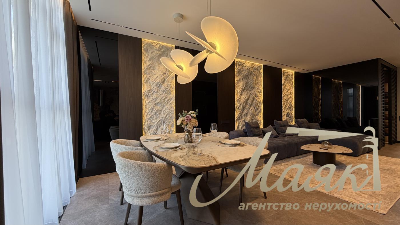 Продаж квартири 118м2 в ЖК Новопечерськие липки, ул. Андрея Верхогляда 15Б. (Михайла Драгомирова)