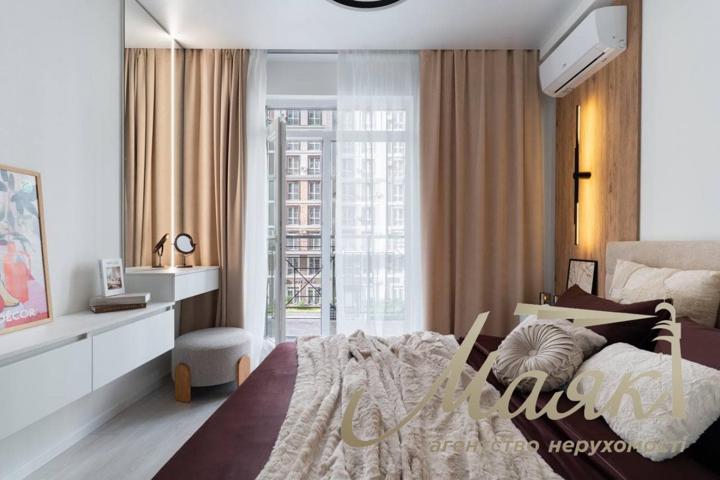 Продаж 2-кімнатної квартири площею 66 м², ЖК «Нова Англія»