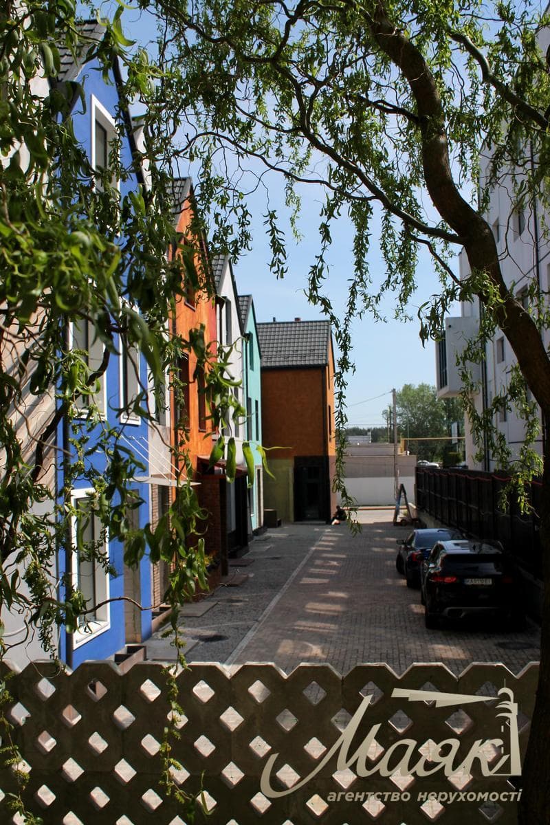 For sale townhouse 174m2 in Khodosova village, LCD "KaDenyuk Homes", Obukhiv direction, Kyiv region