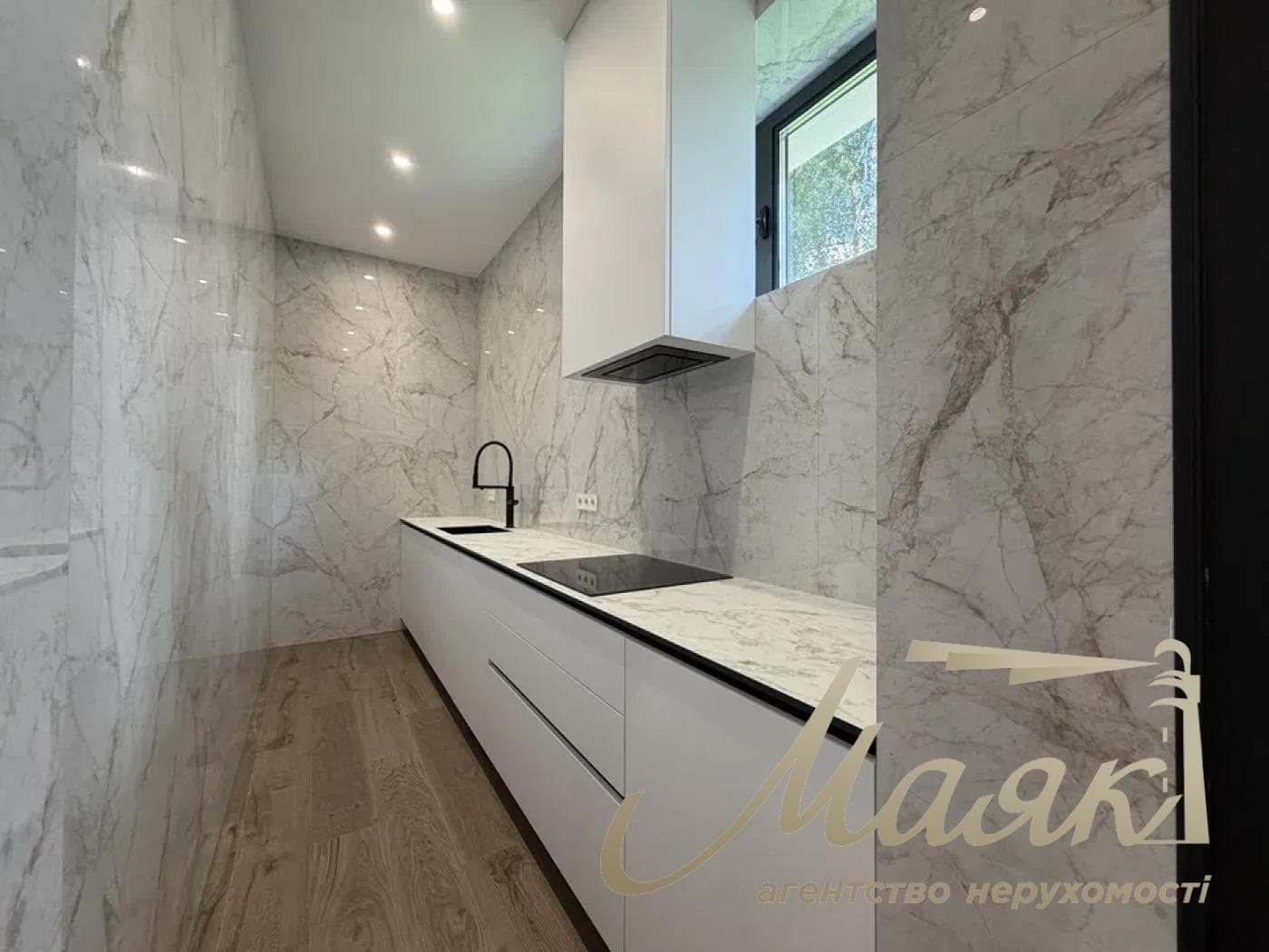 Продаж 2-поверхового будинку площею 326 м², Ходосівка, КГ «Нова Ходосівка»