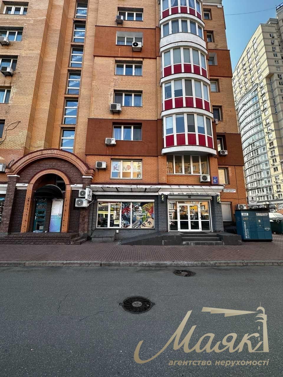 Sale of facade, 213m2 LCD Oaziz, V. Ivasyuka, 6B