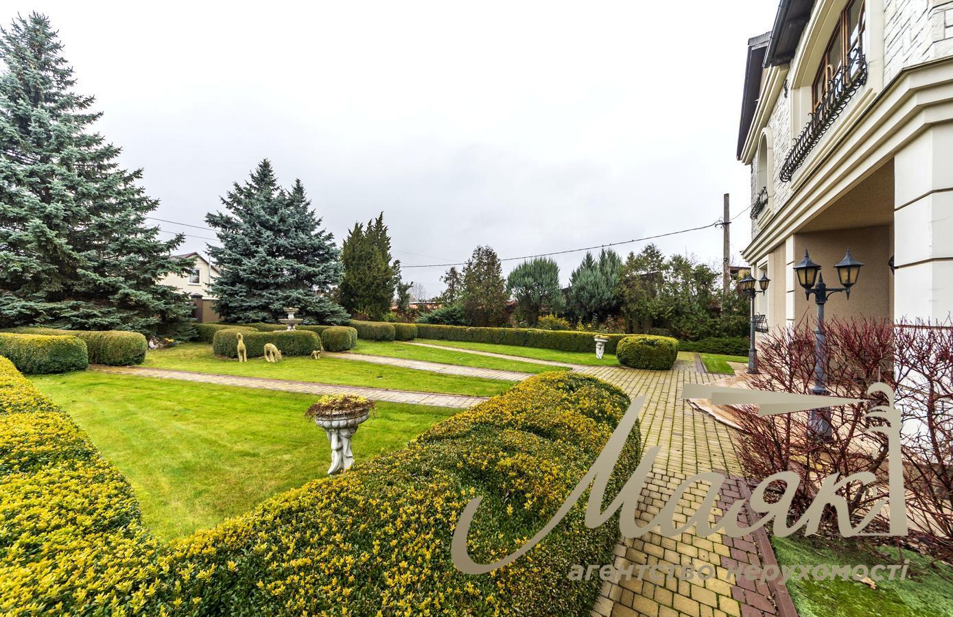 Продажа элитного дома 631м2 в Киеве, Голосеевский р-н, с.Вита-Литовская, пров. Залужный