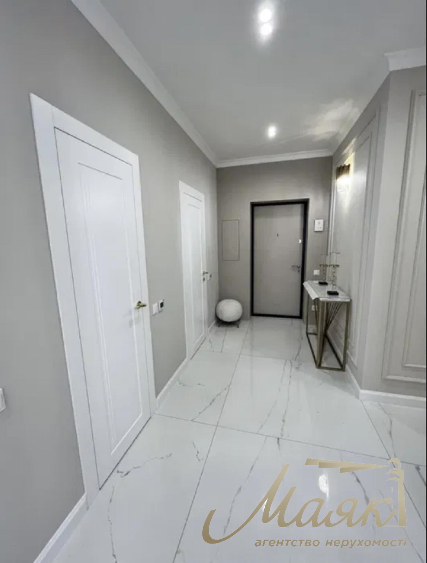 Продаж 3-кімнатної квартири в ЖК Французький квартал 2, вул. Предлавинська