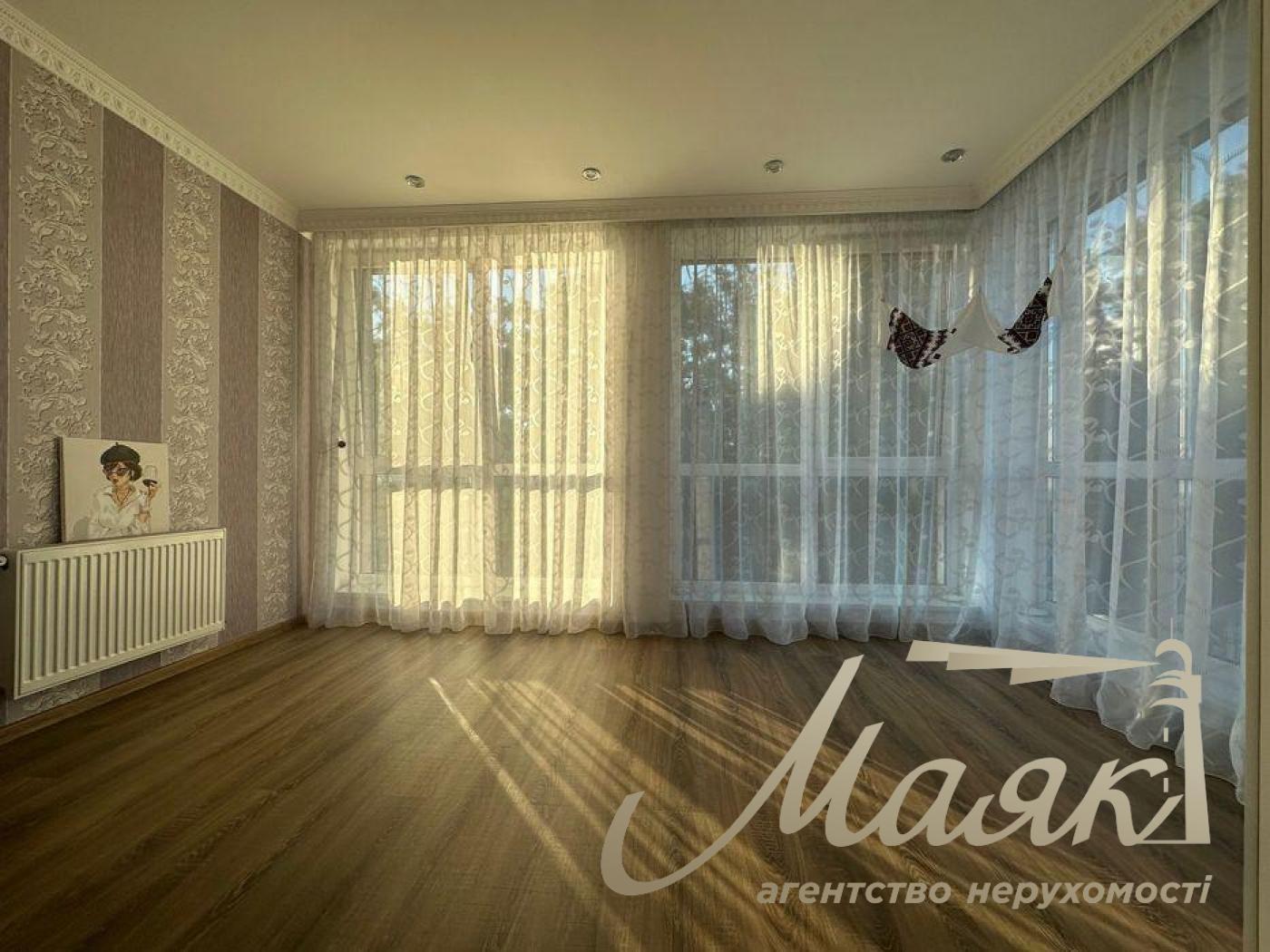 Продаж 2х-поверхового будинку 247м2 Київська область, Обухів, с. Лукавиця