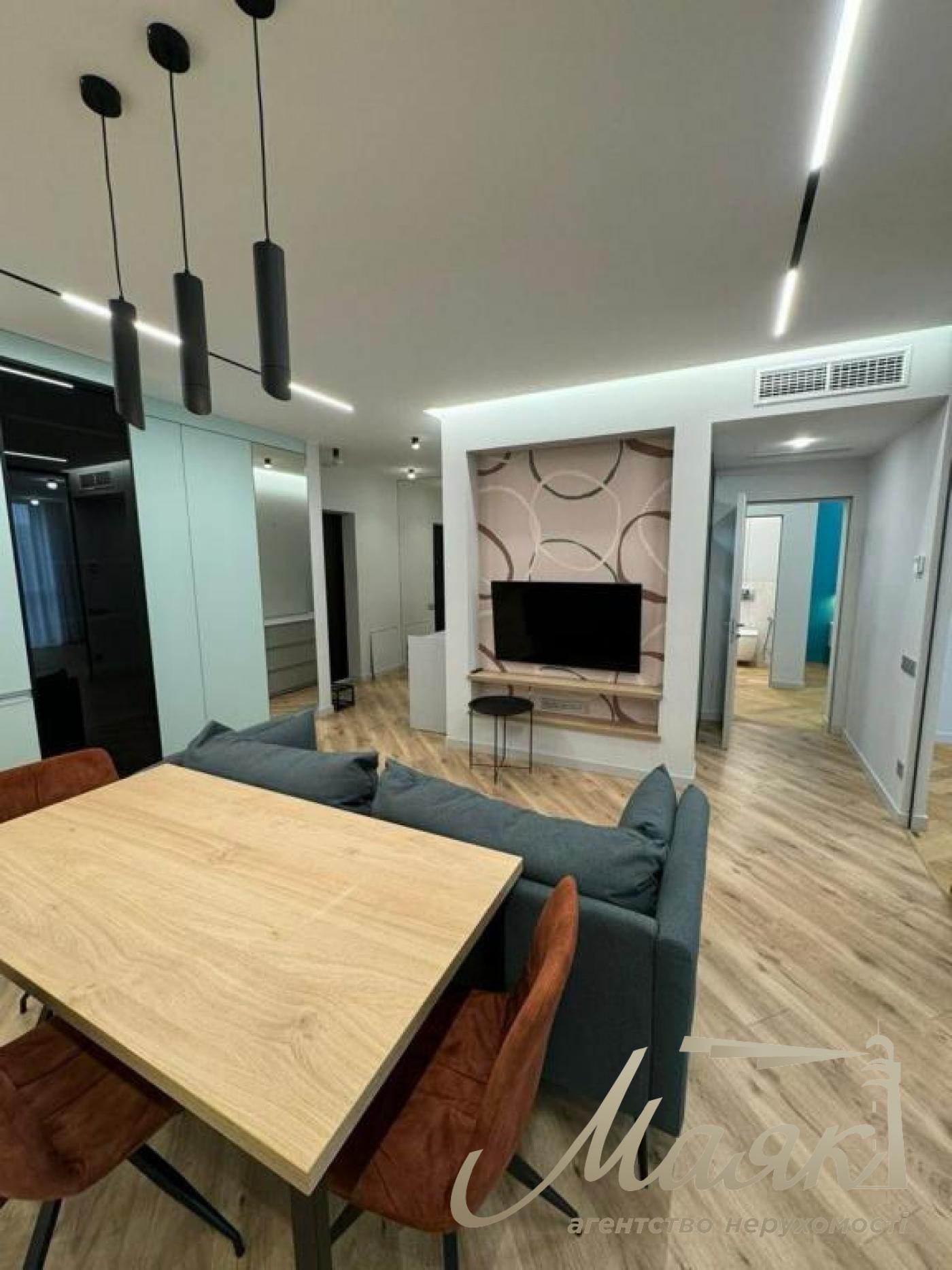 Оренда 4-х кімнатної квартири, 86 м2 ЖК Французький квартал 2 Маккейна Предславинська