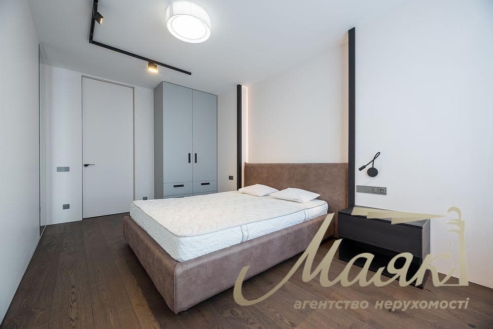 Продаж 3-кімнатної квартири в ЖК Central Park. Печерський район