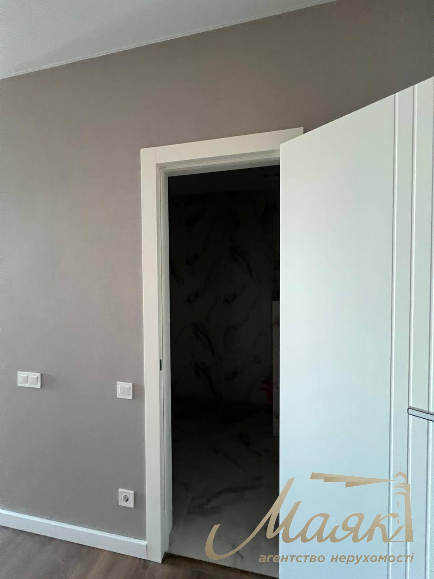 Продаж 1к квартири ЖК Метрополіс, вул. Академіка Заболотного, Іподром