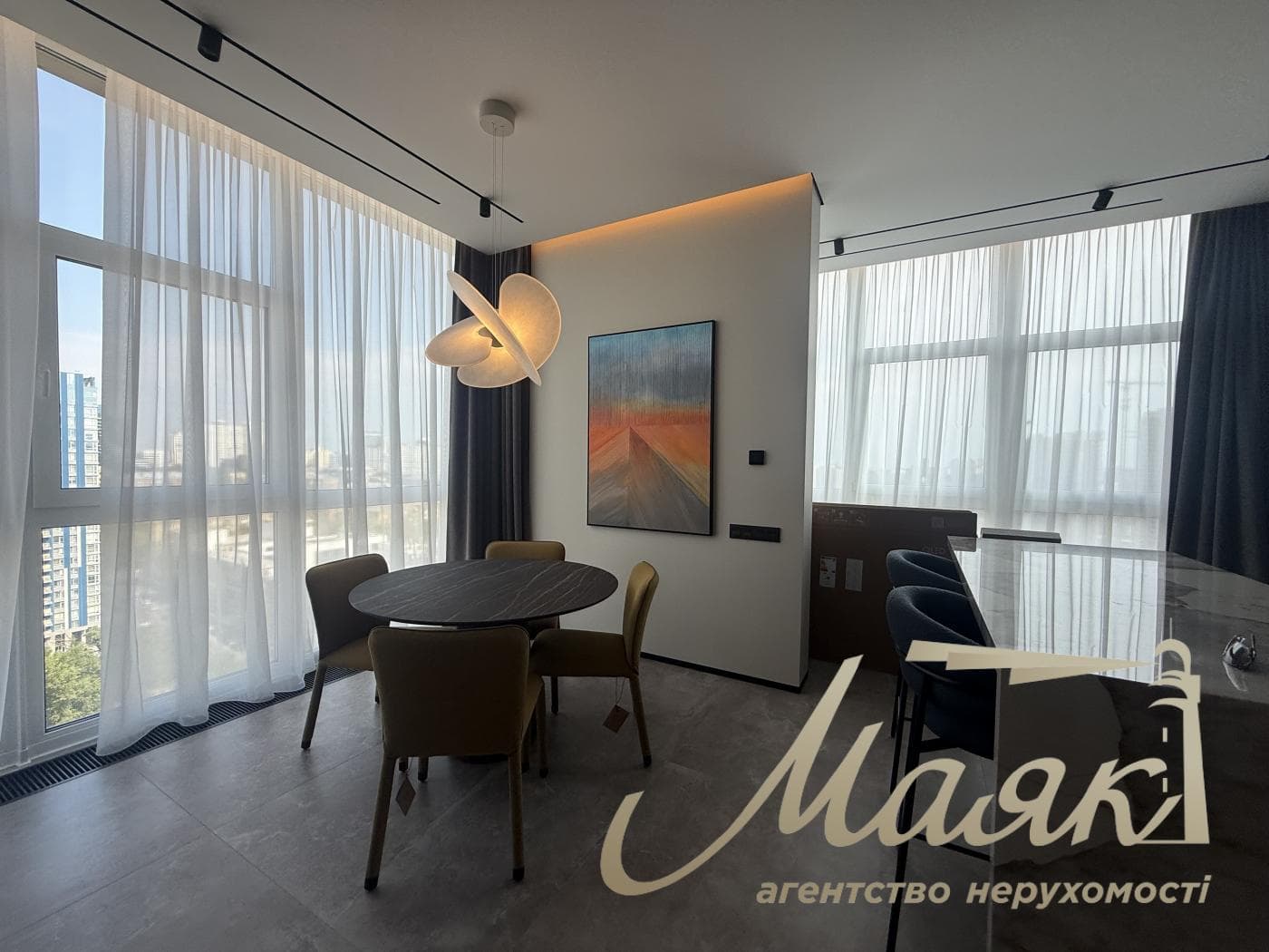 New apartment for sale LCD French Quarter 2 John McCain, Center, Kiev