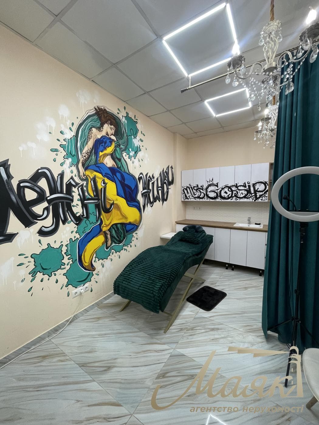 Аренда 90 м .кв. фасадное помещение, Крещатик, Майдан Независимости
