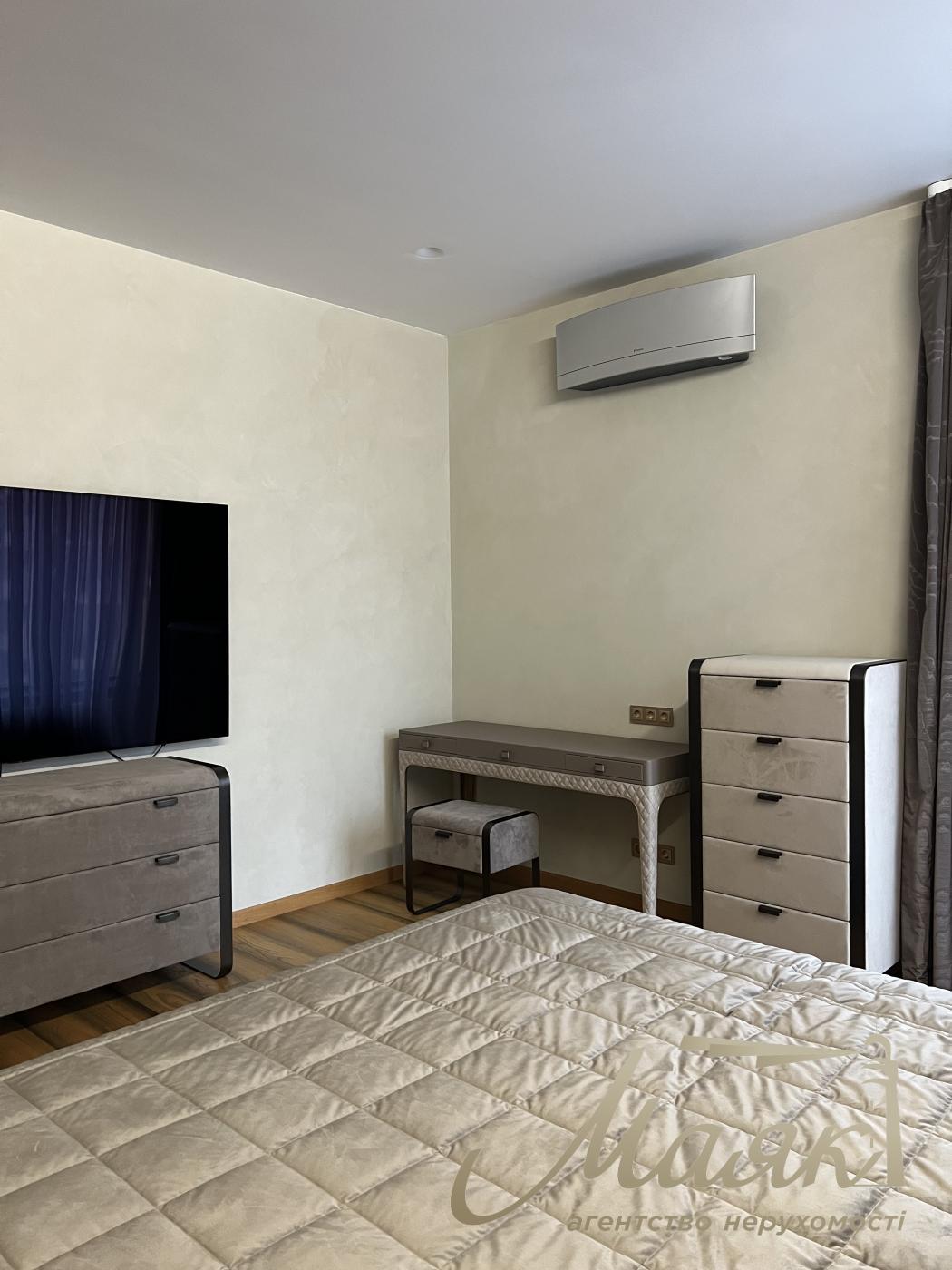 Продаж 4к квартири в ЖК Skyline Residence, по вул. Євгена Коновальця 26-А